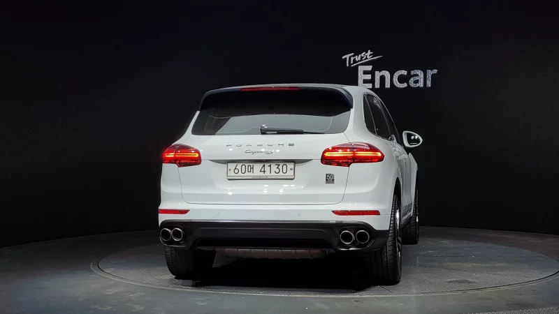 Porsche CAYENNE