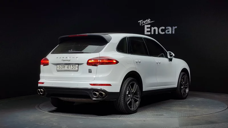 Porsche CAYENNE