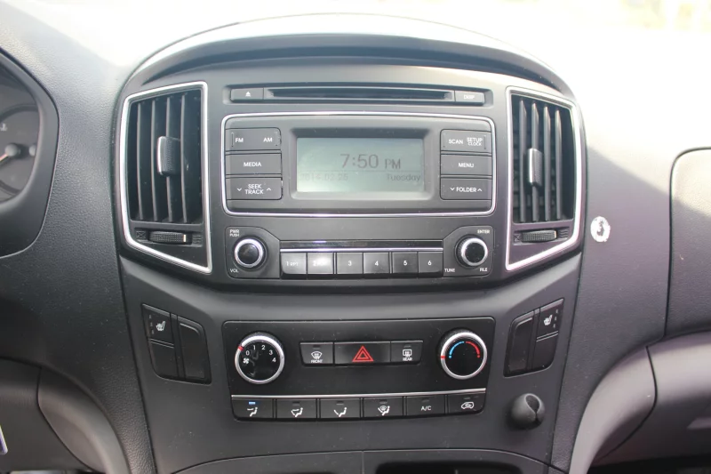 Hyundai Grand Starex