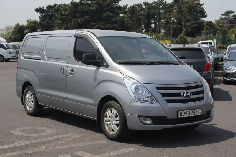 Hyundai Starex