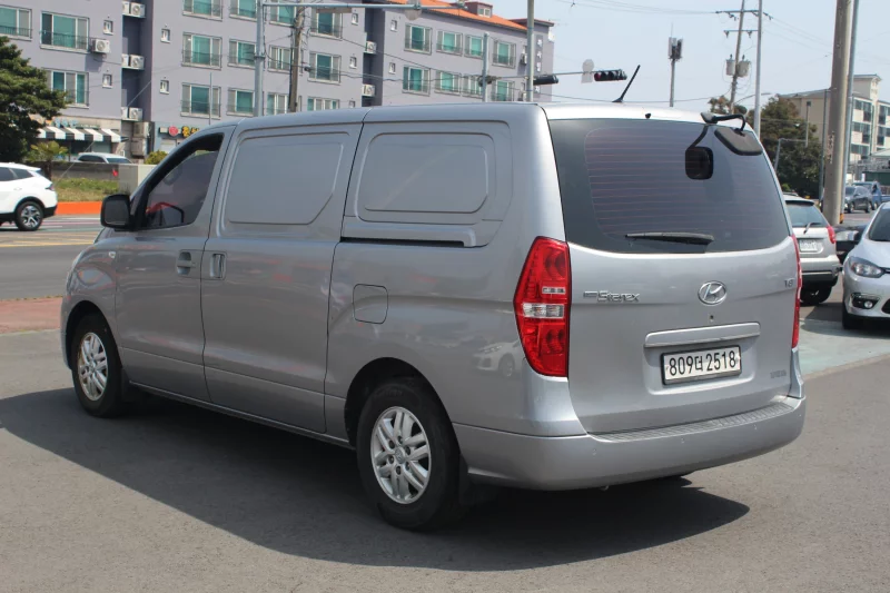 Hyundai Grand Starex