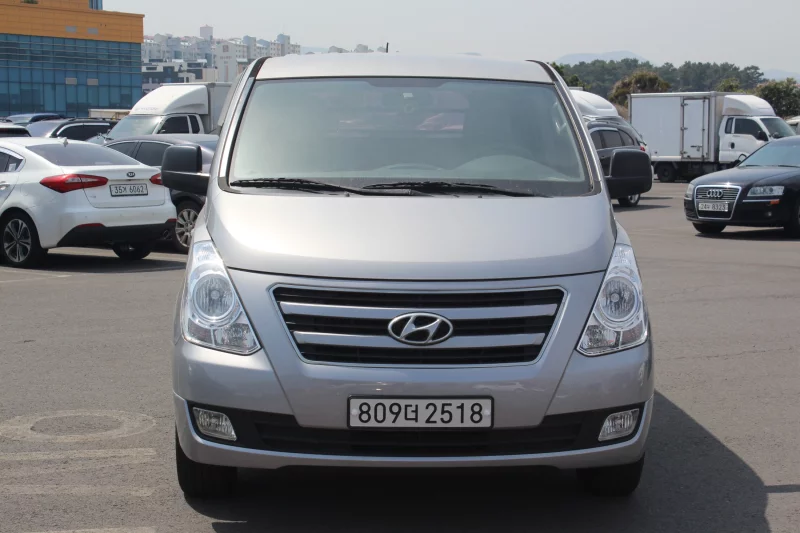 Hyundai Grand Starex