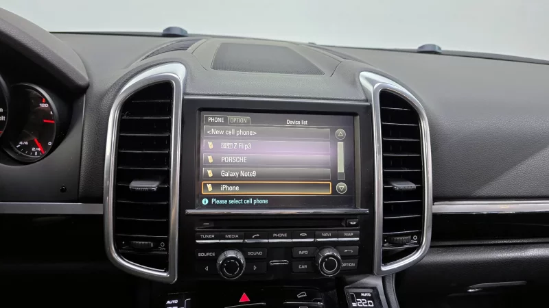 Porsche CAYENNE