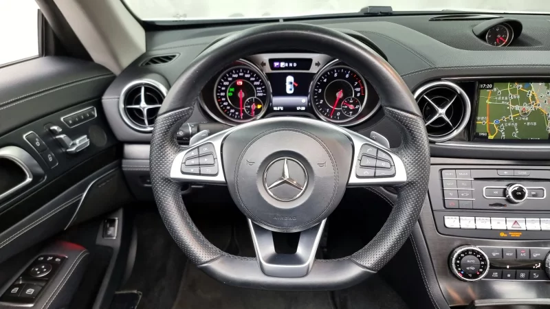 Mercedes-Benz SL-Class