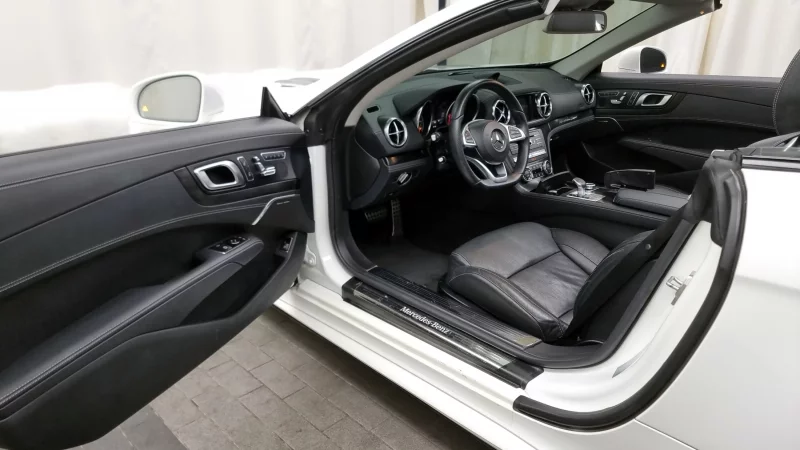 Mercedes-Benz SL-Class