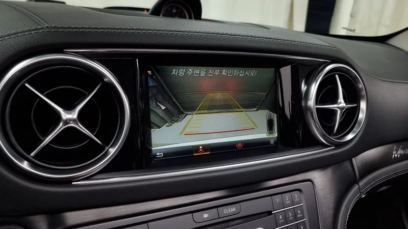 Mercedes-Benz SL-Class