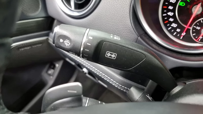 Mercedes-Benz SL-Class