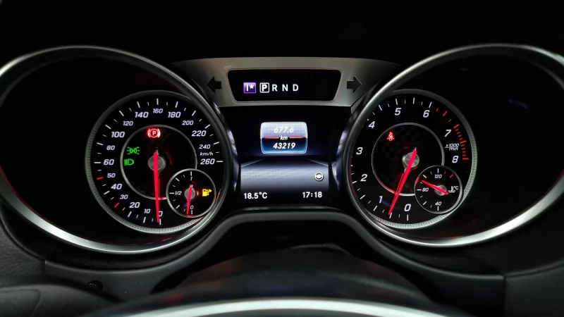 Mercedes-Benz SL-Class