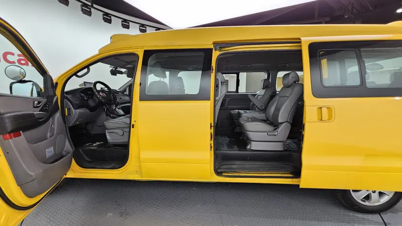 Hyundai Grand Starex