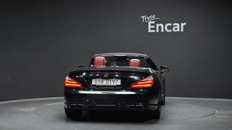 Mercedes-Benz SL-Class