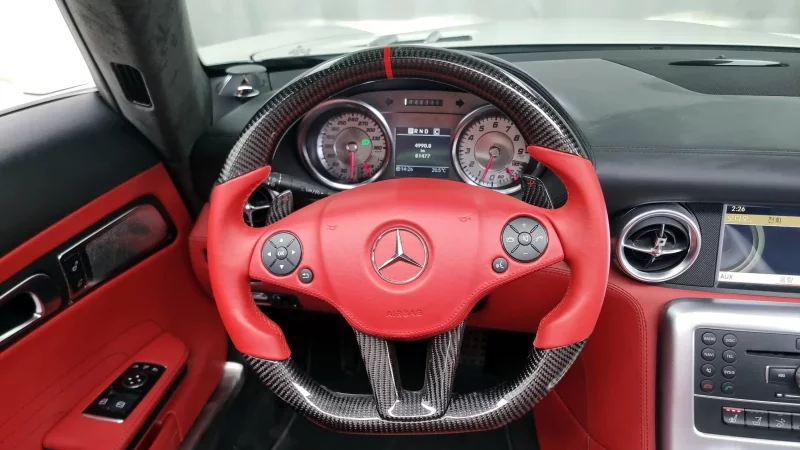 Mercedes-Benz SLS AMG