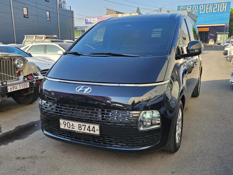 Hyundai Staria