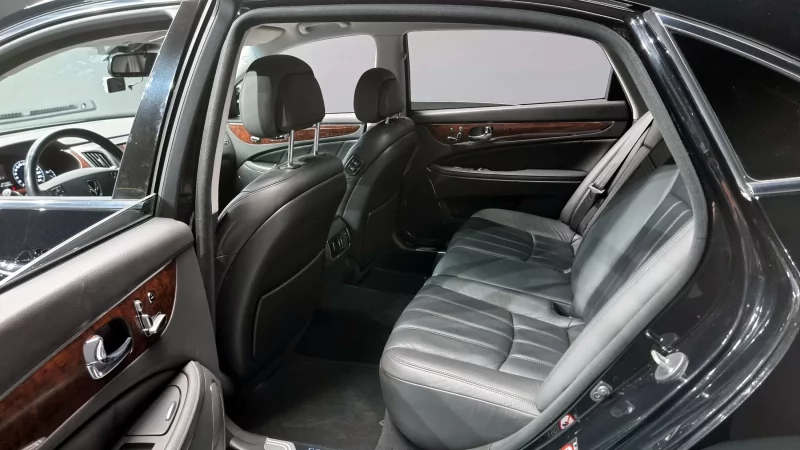 Hyundai Equus