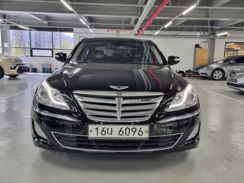 Hyundai Genesis