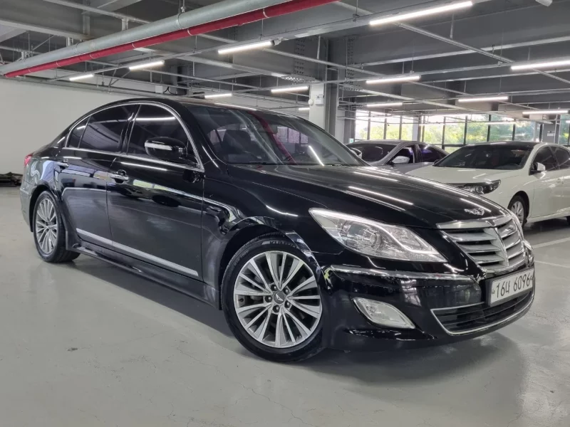 Hyundai Genesis