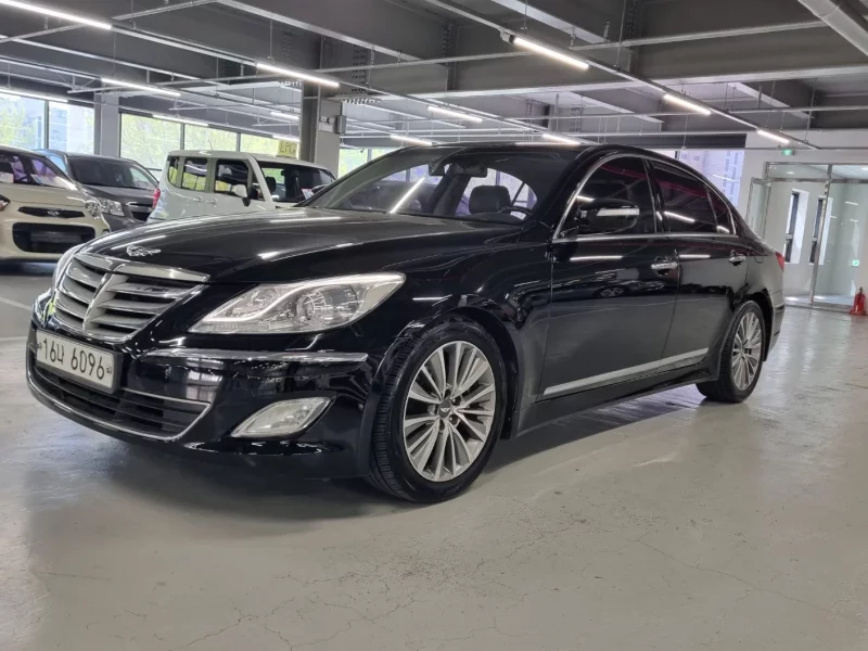 Hyundai Genesis