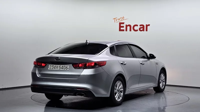 Kia K5