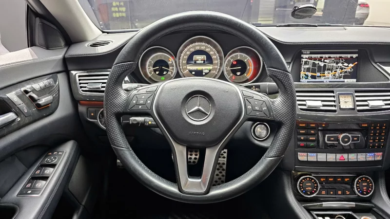 Mercedes-Benz CLS-Class