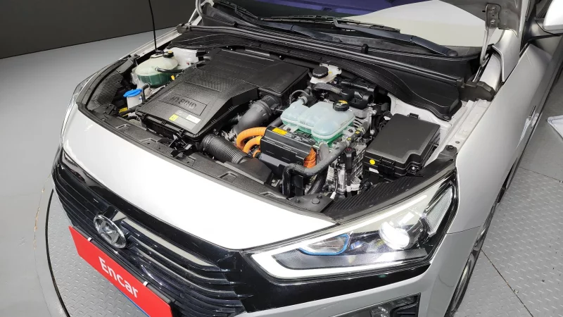 Hyundai Ioniq