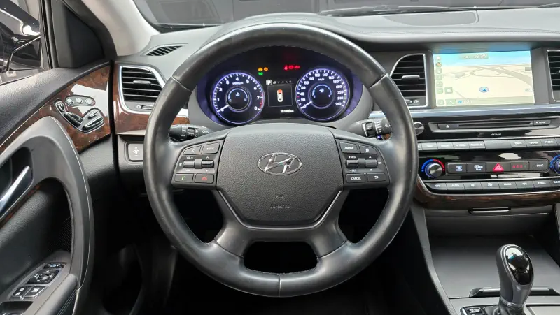 Hyundai Aslan