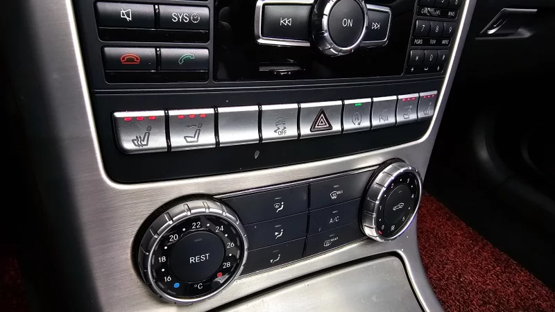 Mercedes-Benz SLK-Class