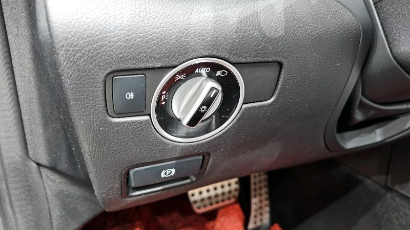 Mercedes-Benz SLK-Class