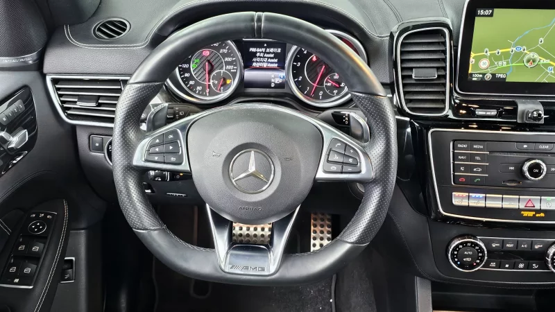 Mercedes-Benz GLE-Class