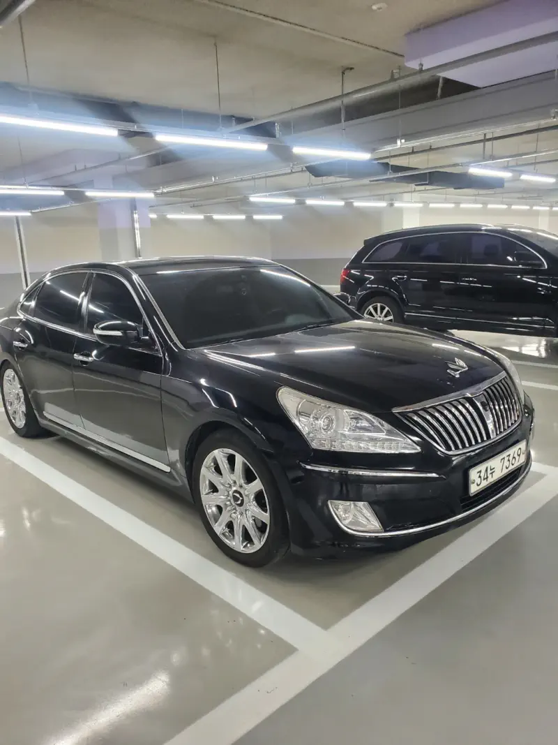 Hyundai Equus