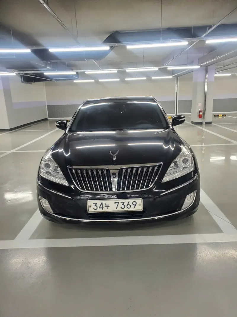 Hyundai Equus