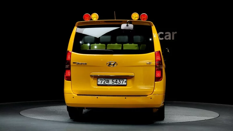 Hyundai Starex