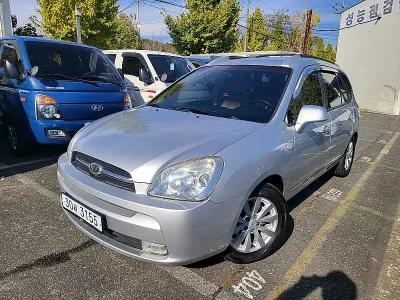 Kia Carens