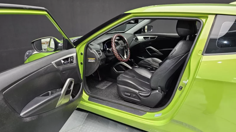 Hyundai Veloster