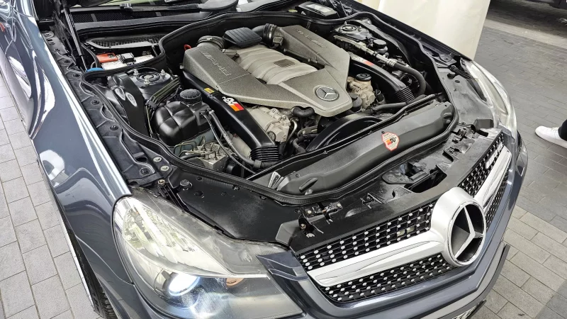 Mercedes-Benz SL-Class