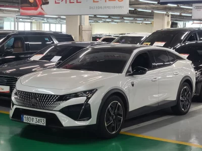 Peugeot 408