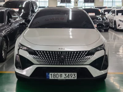 Peugeot 408