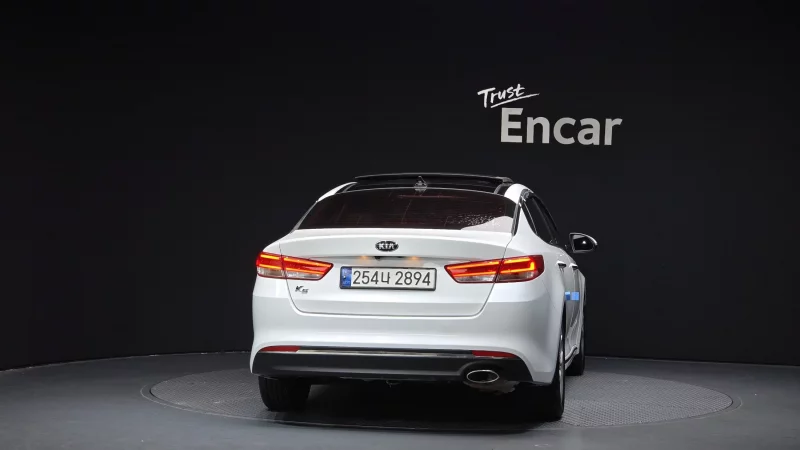 Kia K5