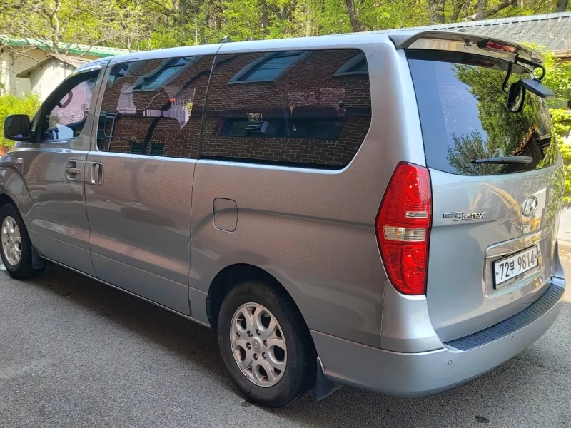 Hyundai Grand Starex