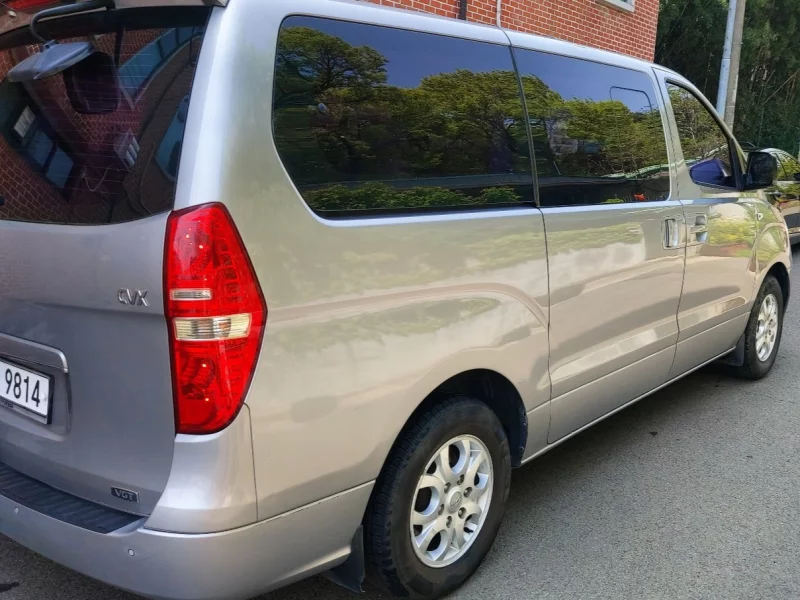 Hyundai Grand Starex