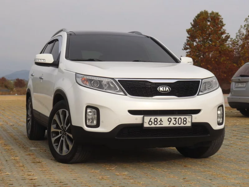 KIA Sorento Серебряный 2012 с пробегом 98 334 км. в автоцентре Крост в Ростове-н