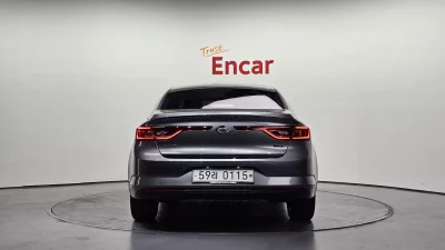 Renault Samsung SM6