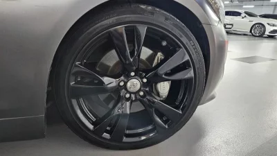 Infiniti M