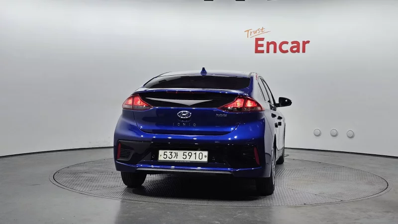 Hyundai Ioniq