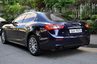 Maserati GHIBLI