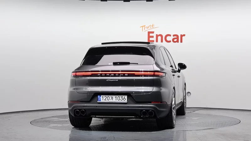 Porsche CAYENNE
