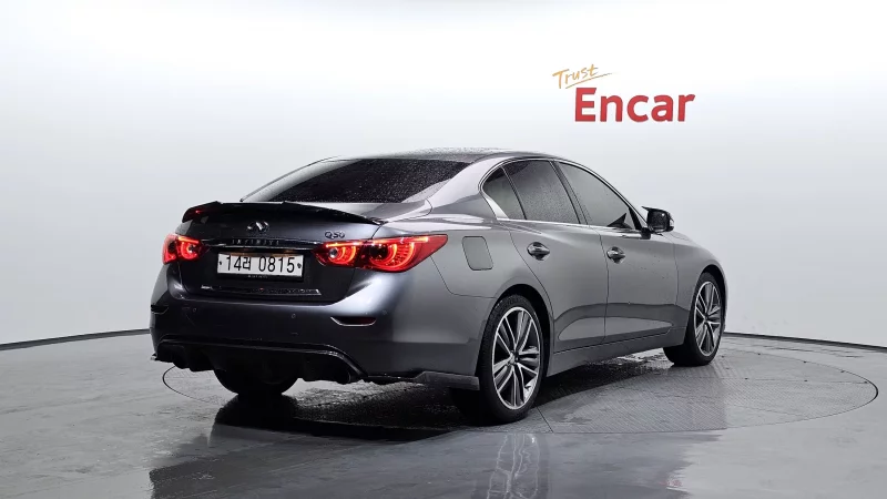 Infiniti Q50