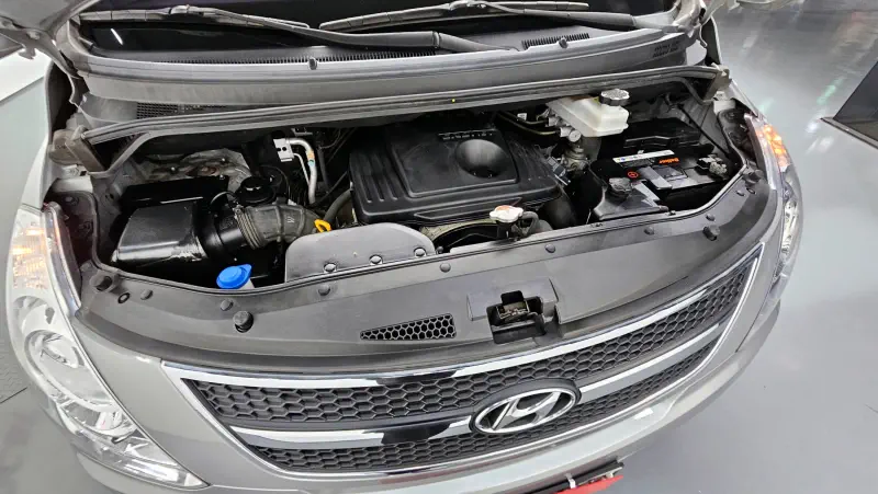 Hyundai Grand Starex