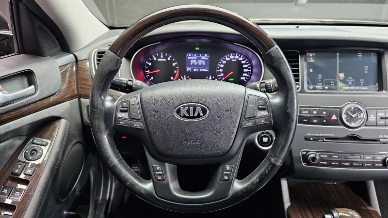 Kia K7