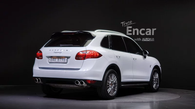 Porsche CAYENNE