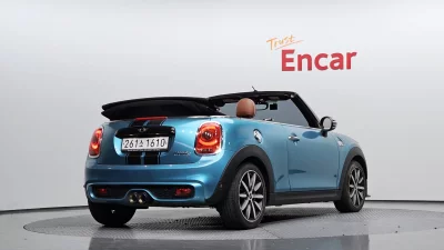 MINI Cooper Convertible