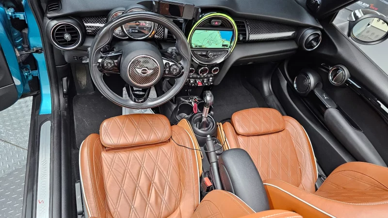 MINI Cooper Convertible